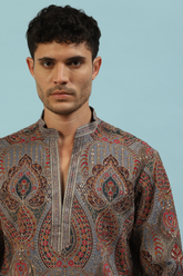 MUSAFIR KURTA SET