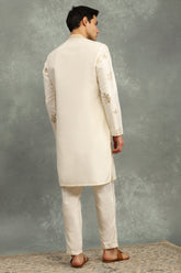 Innayat Kurta Set