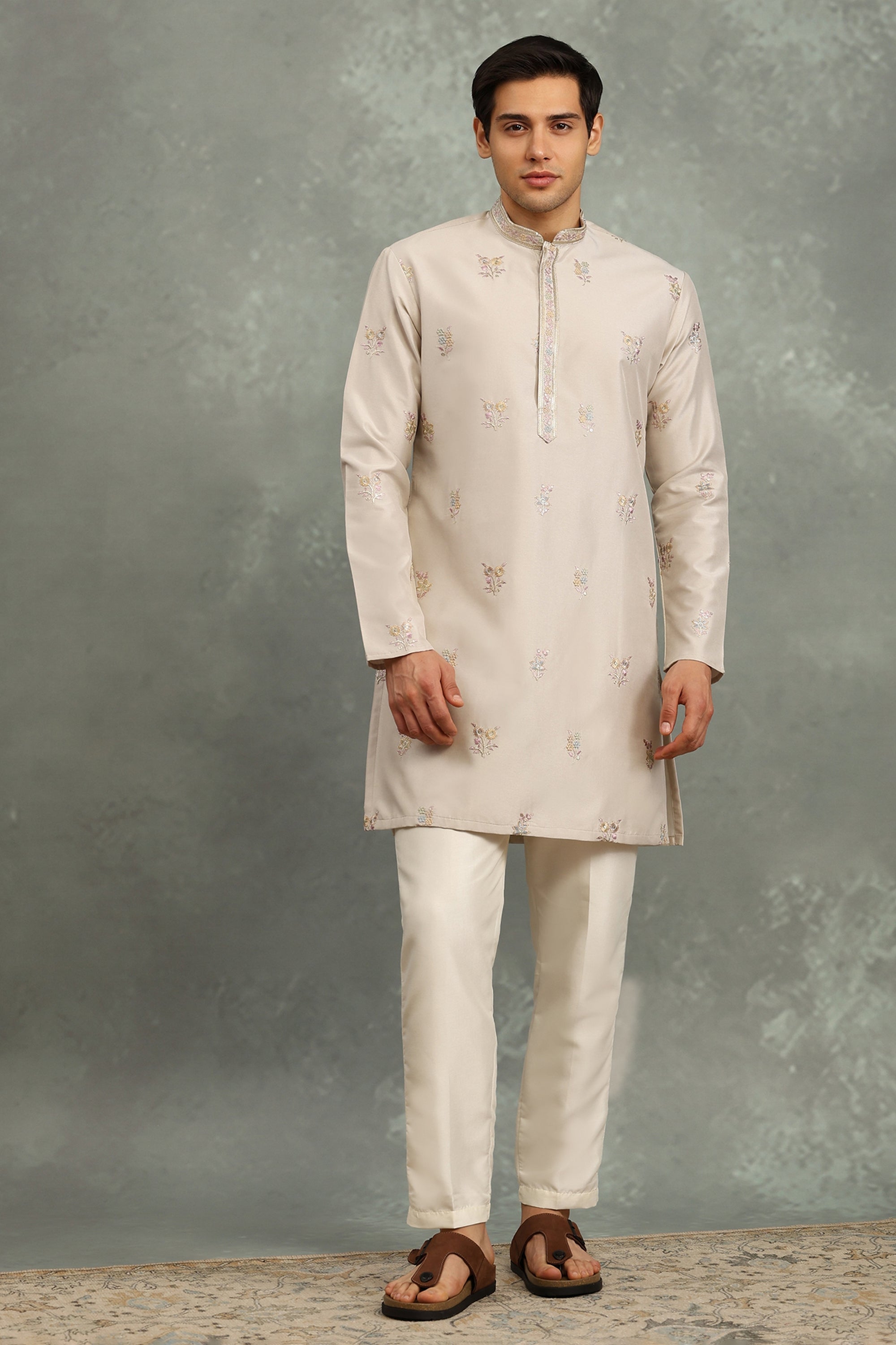 Pehlu Kurta Set