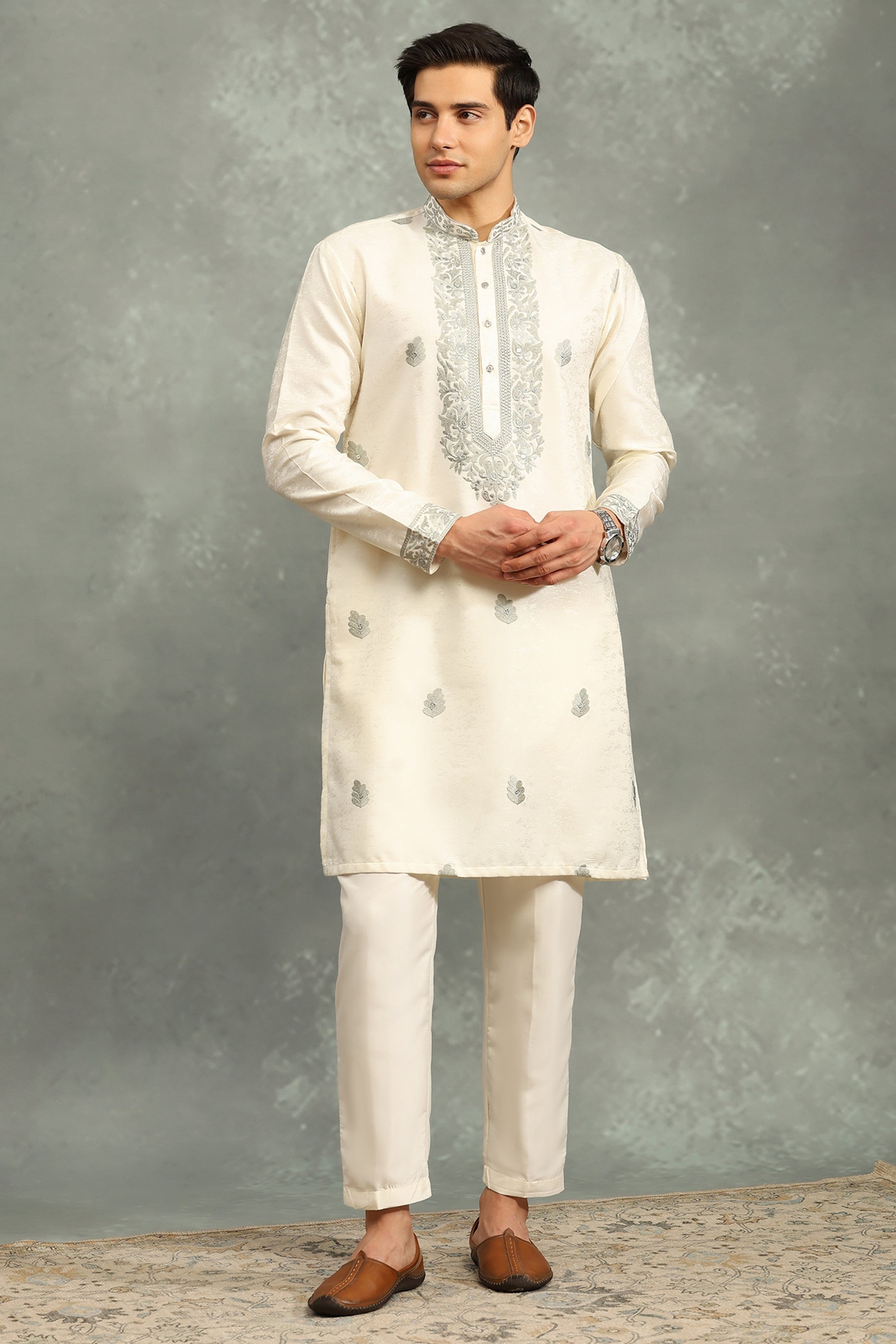 Mahtaab Kurta Set