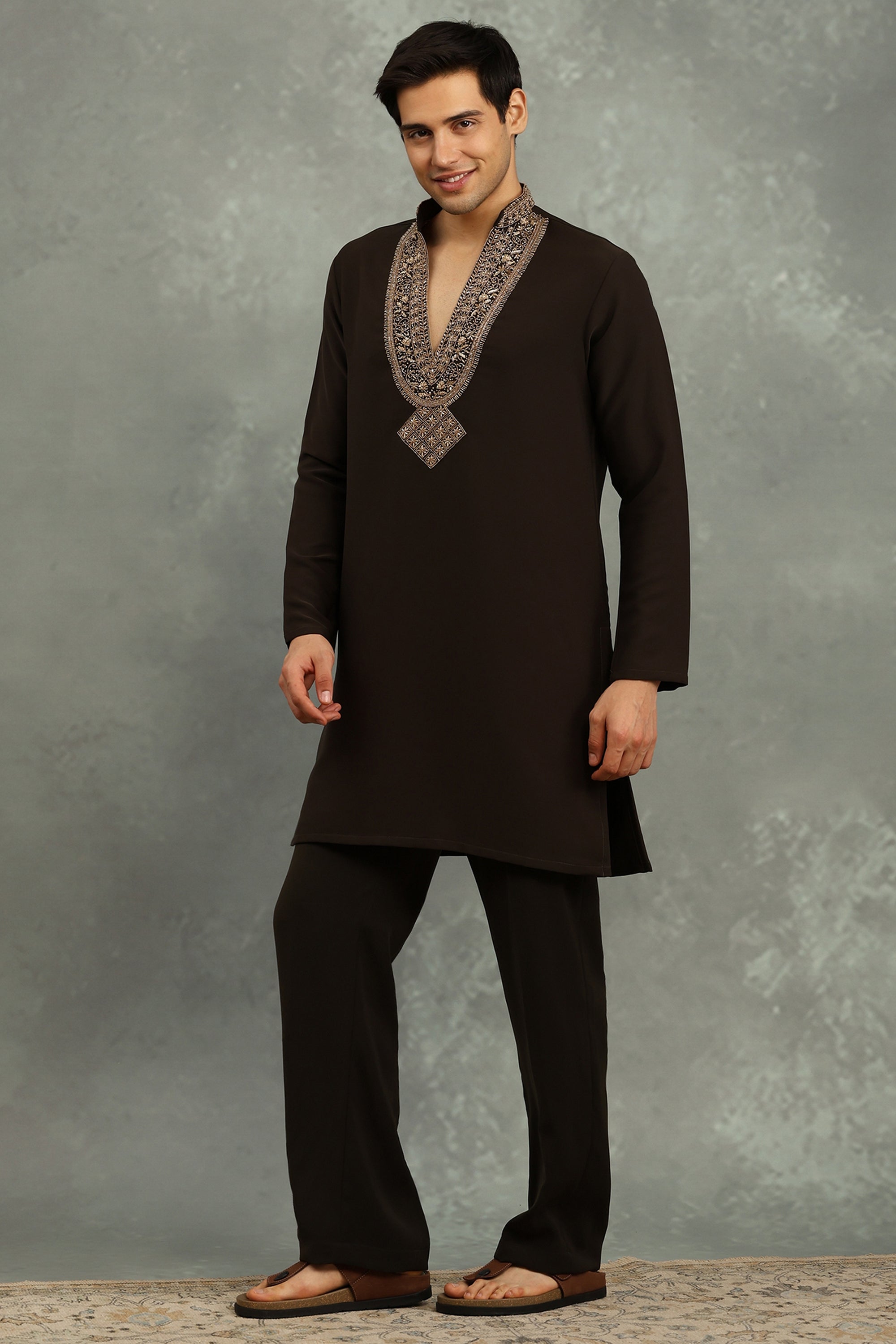Naqsh Embroidered Kurta Set
