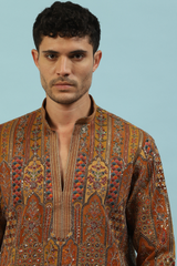 BAHURUPIYA KURTA SET