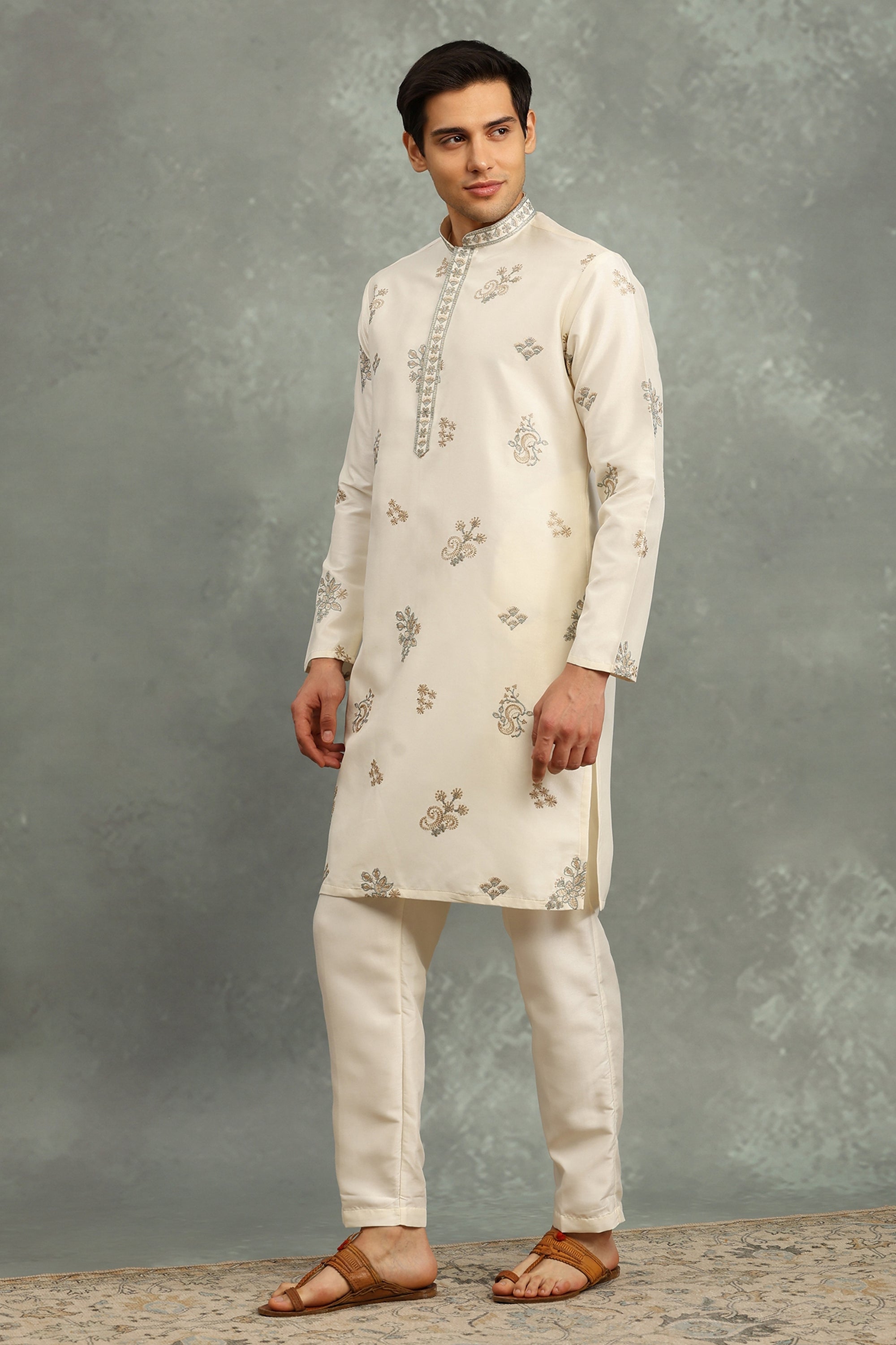 Viraj Kurta Set