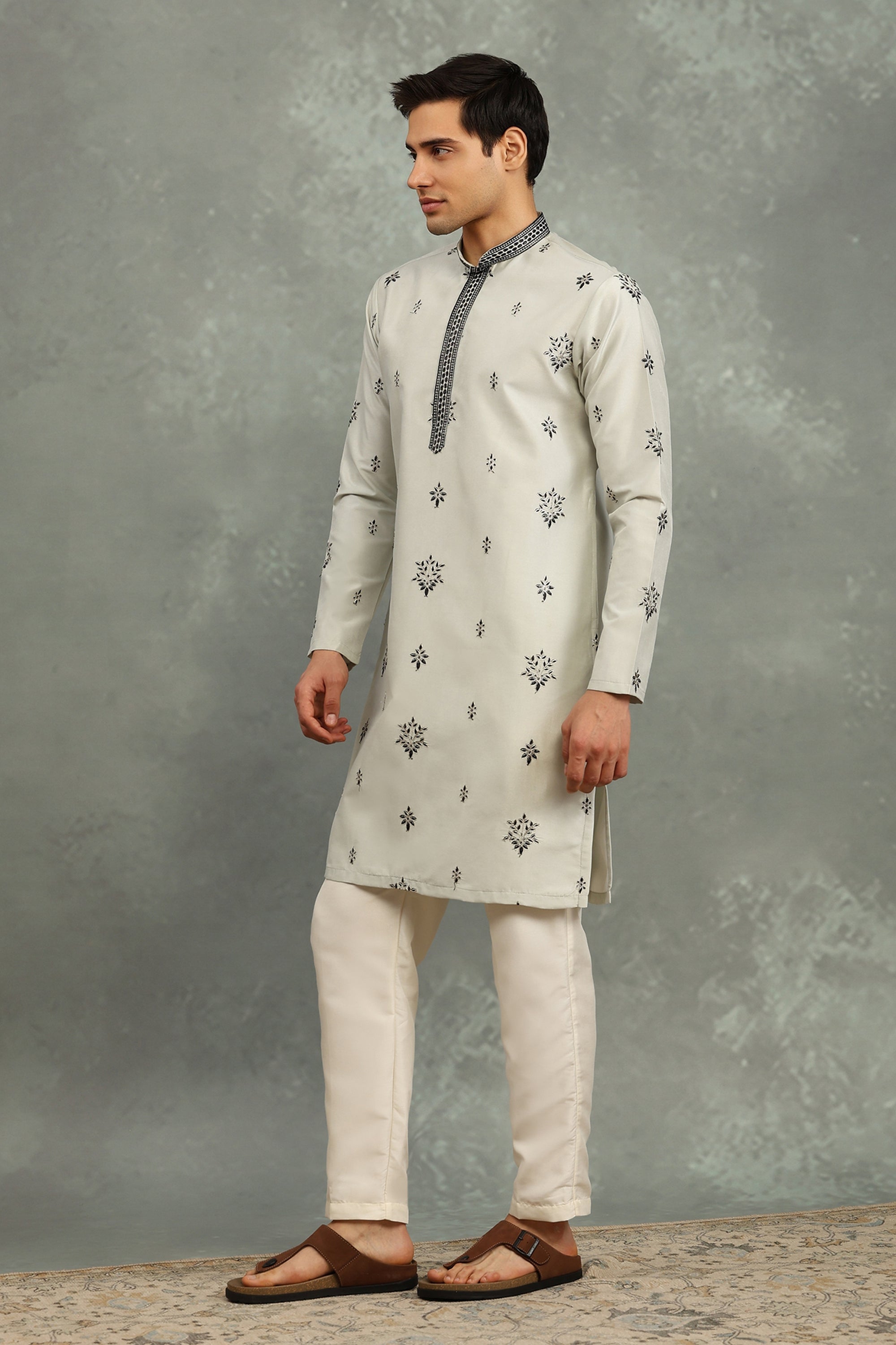 Saaz Kurta Set