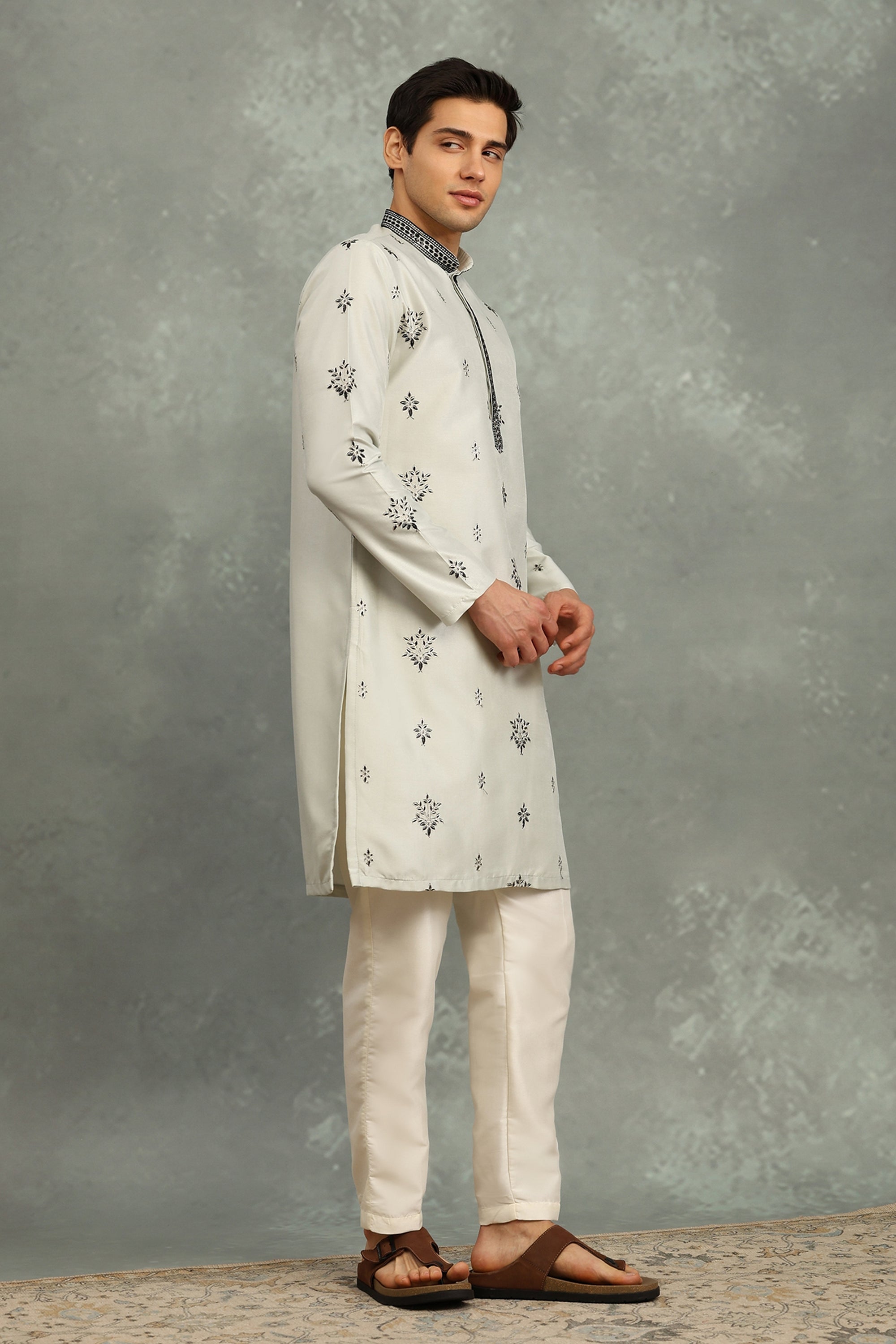 Saaz Kurta Set
