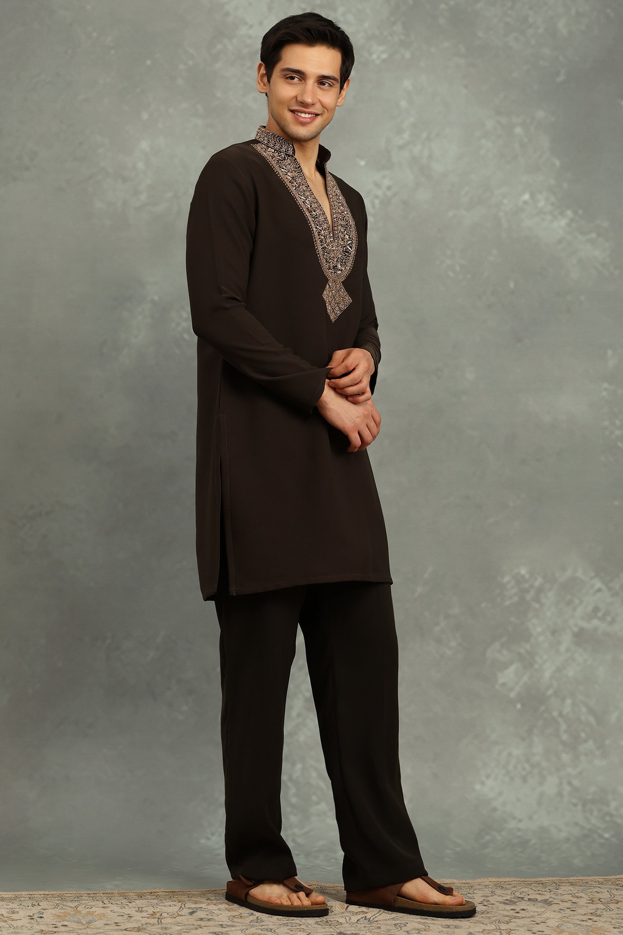 Naqsh Embroidered Kurta Set