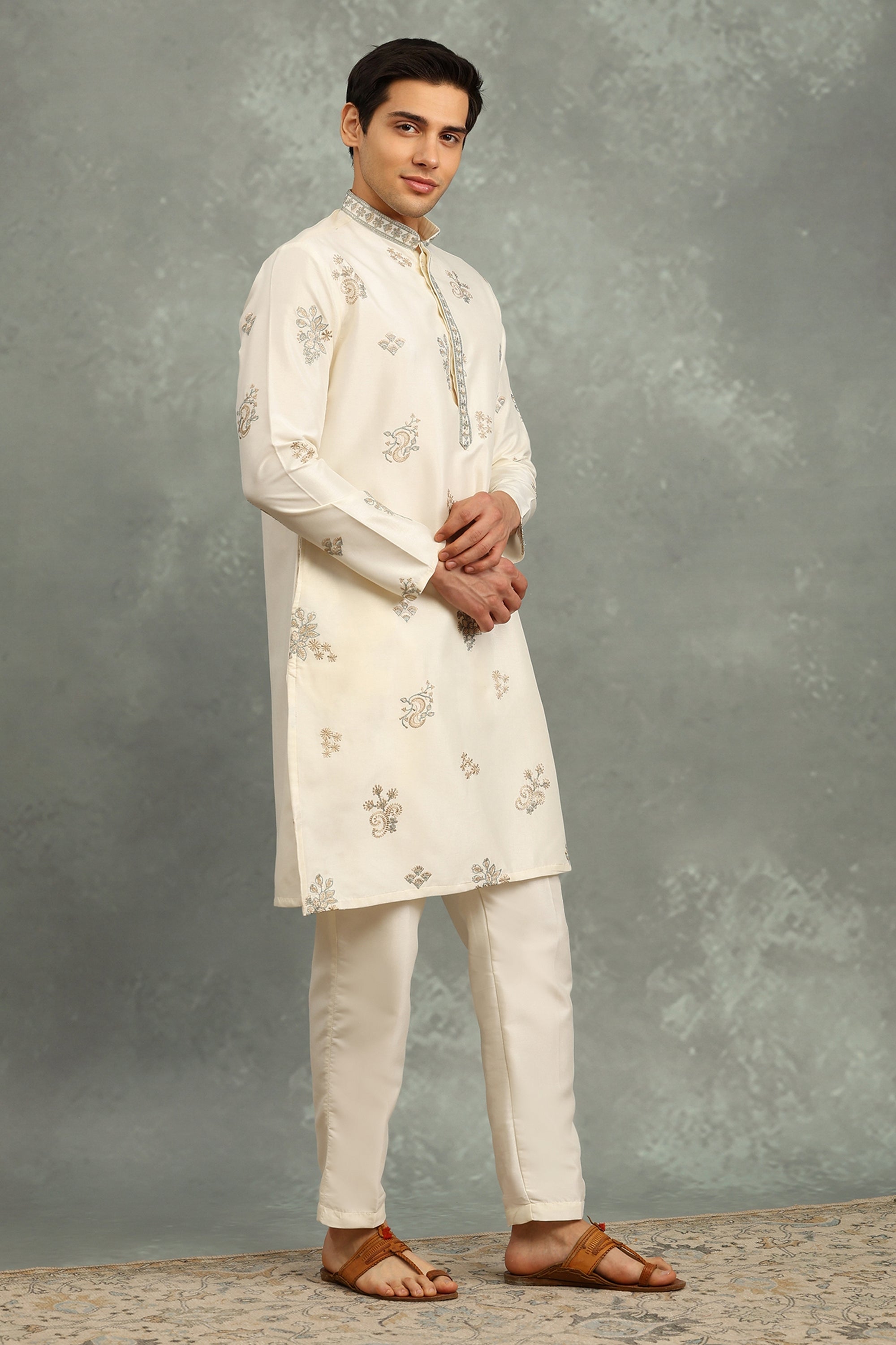 Viraj Kurta Set