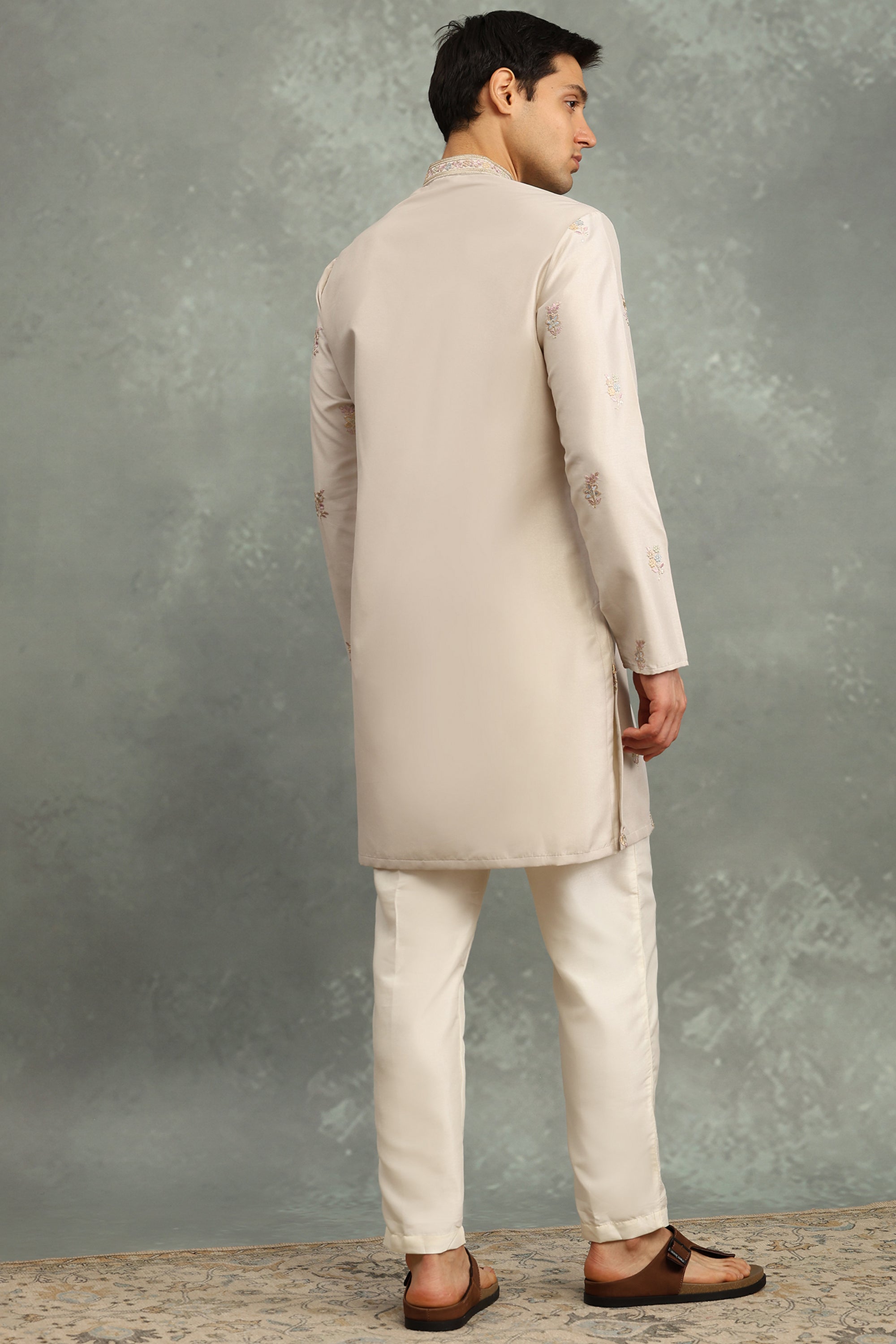 Pehlu Kurta Set