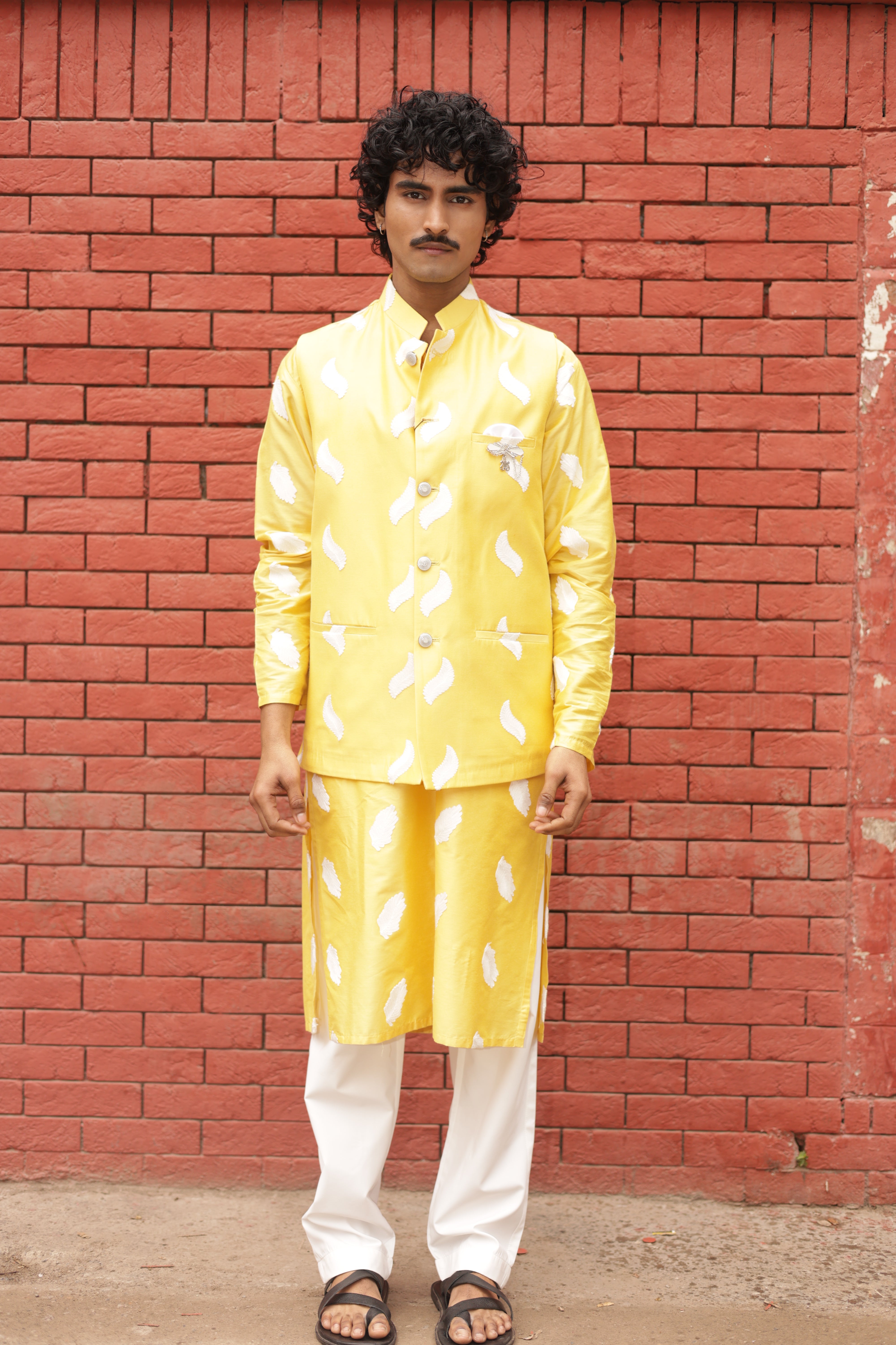 Peeli Dhoop