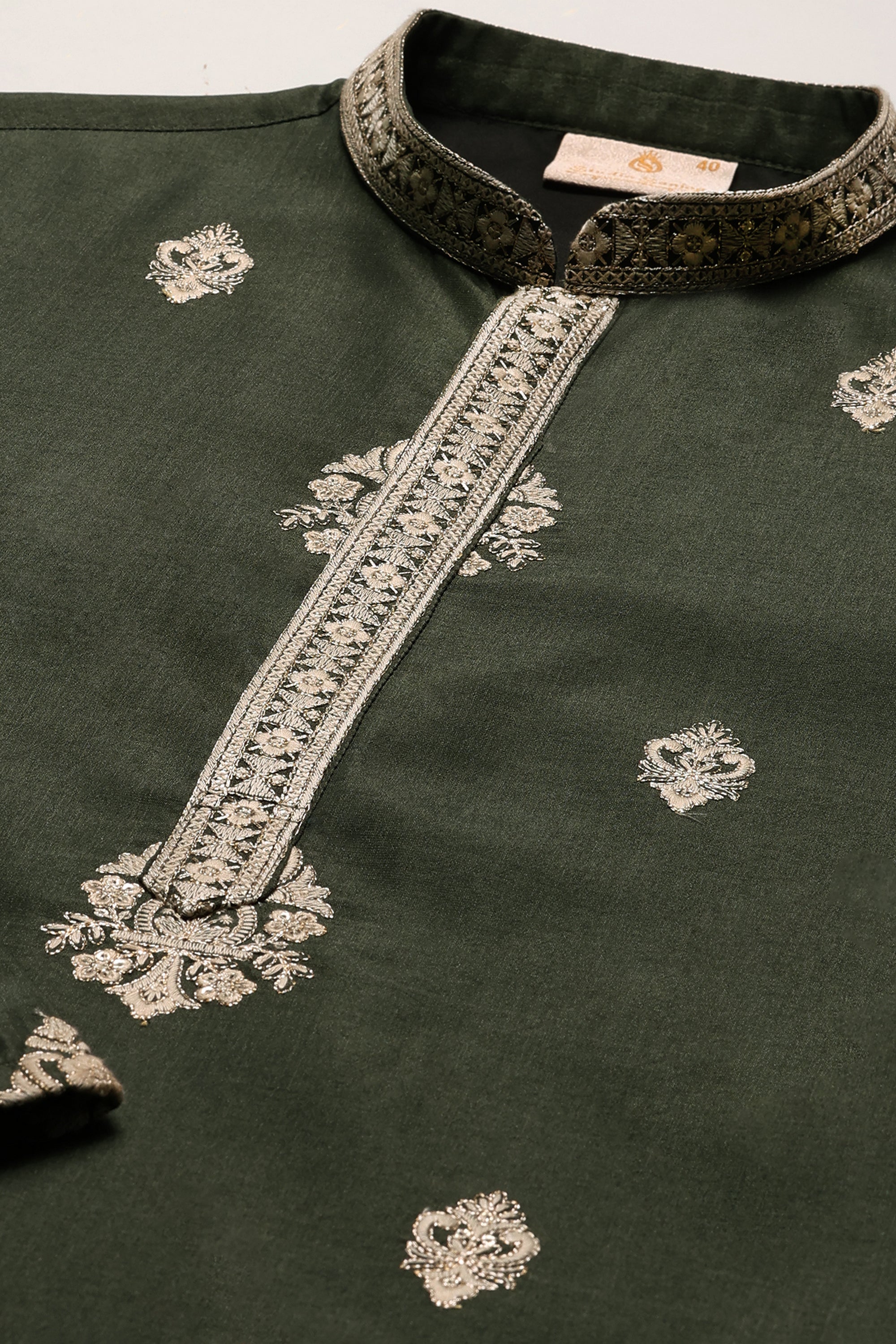 Nooran Kurta Set