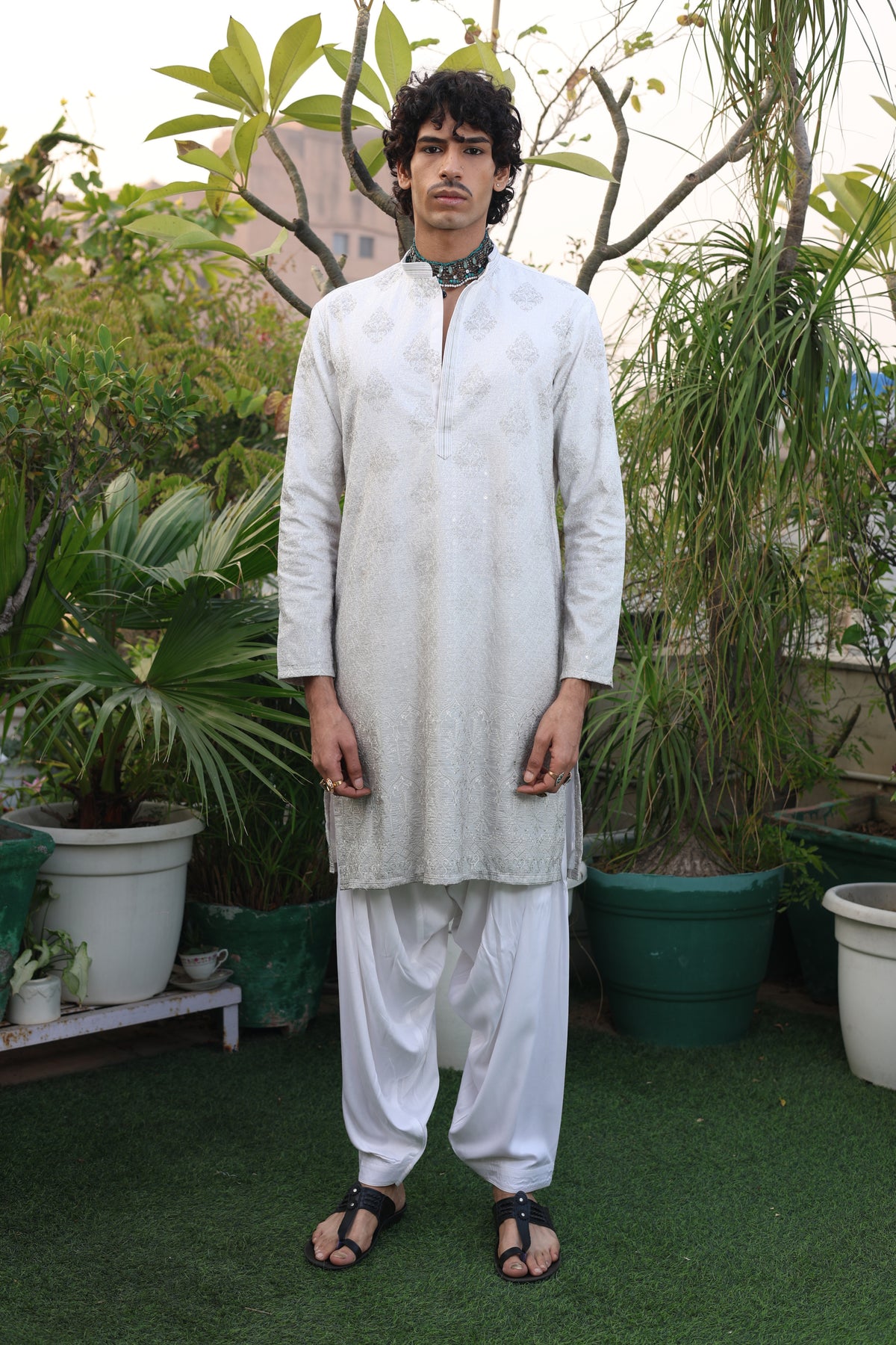 Raahgir Kurta and Salwar set